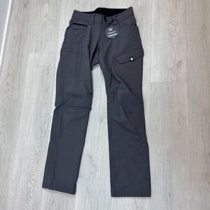 Truewerk T2 Werkpant Womens 2 Regular Deep Grey 32in Inseam Cargo NEW